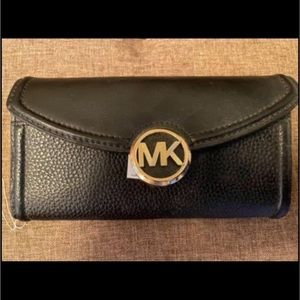 Authentic Michael Kors Wallet For Women